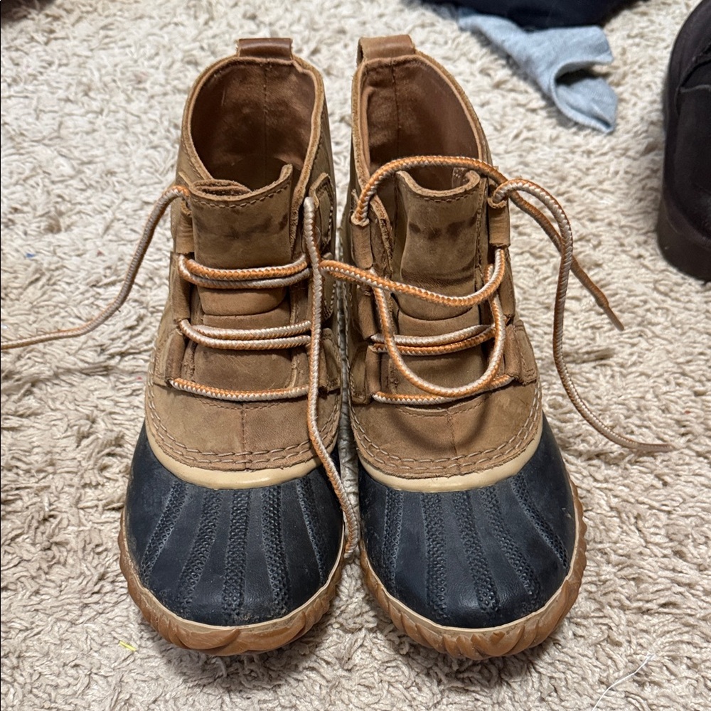 Sorel out n about women’s 6 duck boots